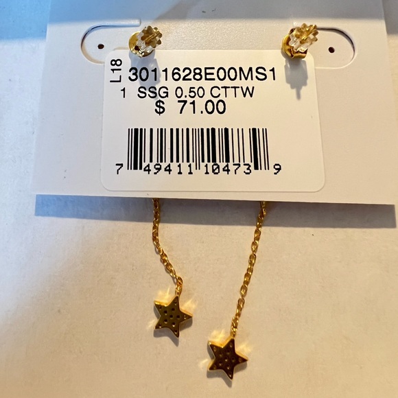 LUNA JAMES
Crystal-Embellished Drop Earrings Gold - Picture 4 of 6